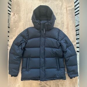 Aritzia Super Puff Original - cliMATTE Jacket